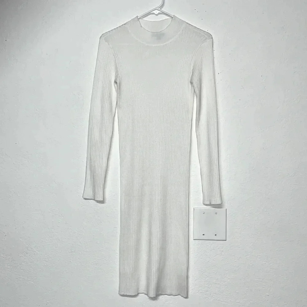 Juniors large sweater dress off white ribbed long sleeved dress women’s small